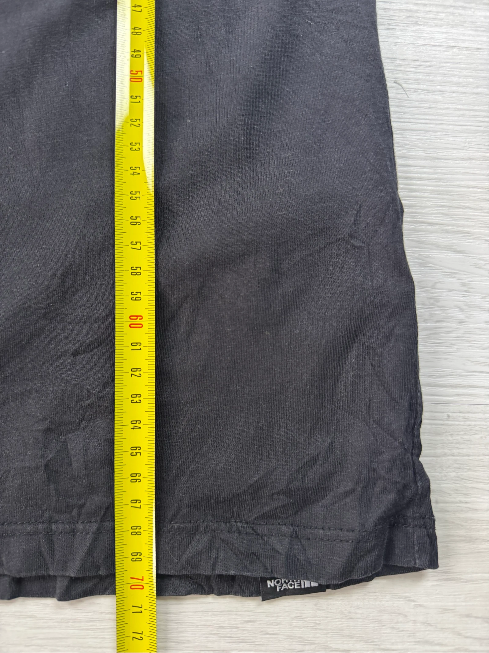 The North Face T-shirt à logo Half Dome pour femme, noir, taille L – photo 8
